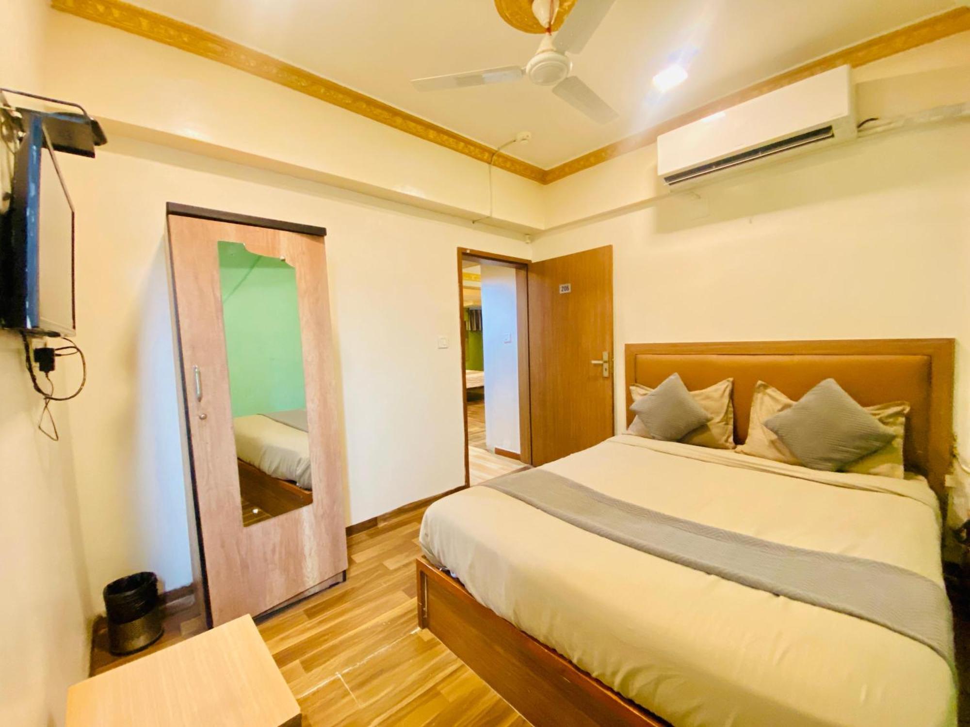 Hotel Abc Satellite Prahlad Nagar Ahmedabad Exterior photo