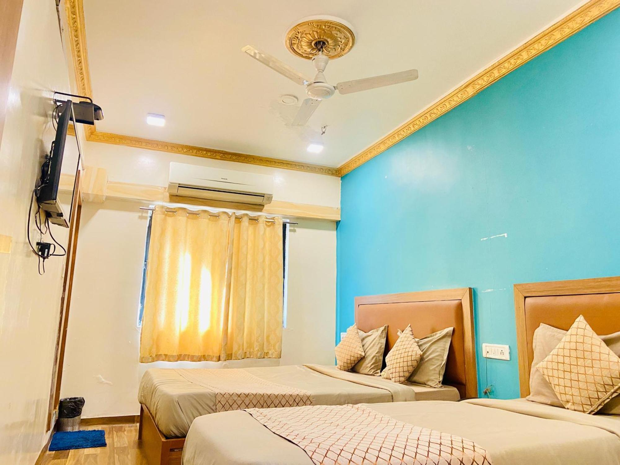Hotel Abc Satellite Prahlad Nagar Ahmedabad Exterior photo
